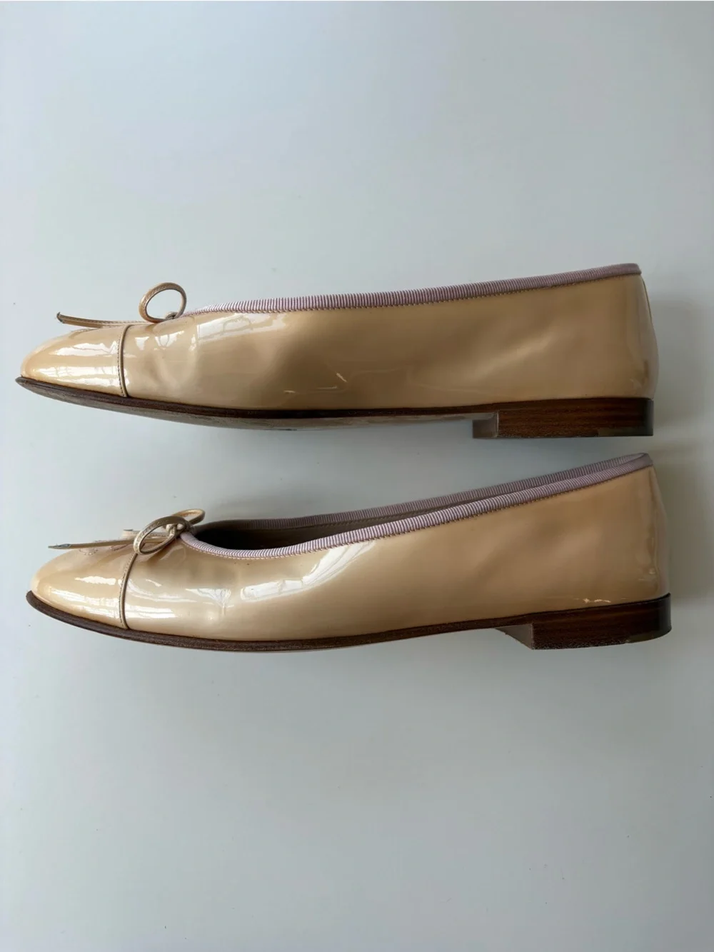 CHANEL Beige Patent Leather Bow Ballet Flats - Picture 3 of 6